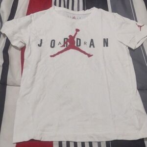 Boy's Jordan T-shirt Size 8-10
